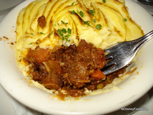 Rose and Crown Cottage Pie Inside