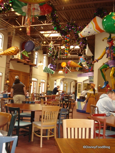 Sassagoula Floatworks Food Court Decor