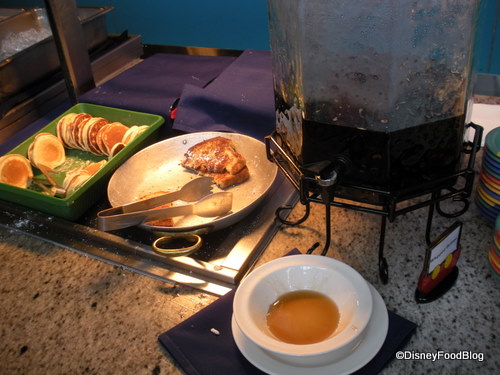 Syrup Container for Waffles and Pancakes