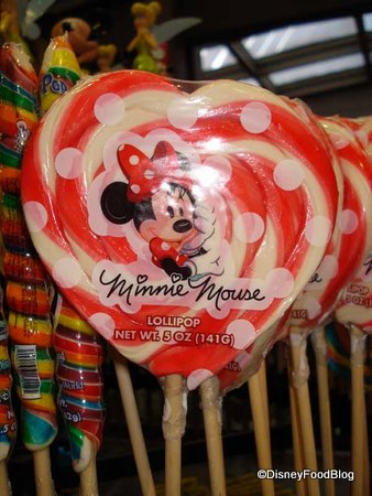 Minnie Heart Lollipops Minnie's Heart Shaped Lollipops