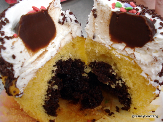 Marble Cupcake from STarring Rolls inside