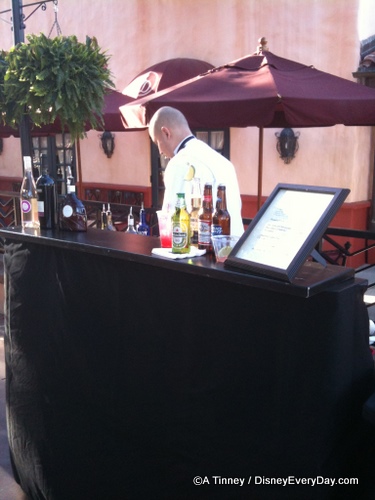 Brown Derby Bar Outside the Restaurant