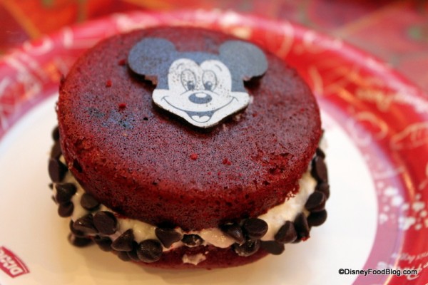 Mickey Whoopie Pie at Sunshine Seasons