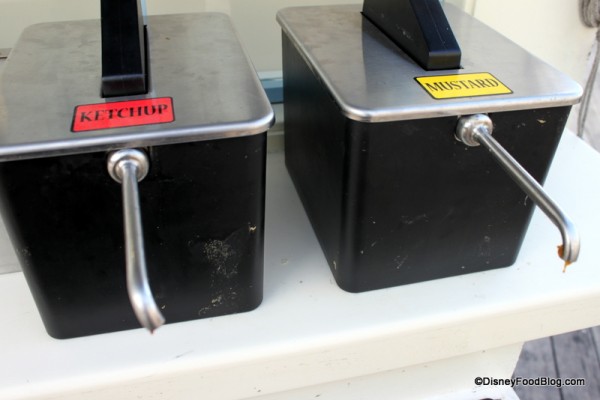 Ketchup and Mustard Boardwalk To Go