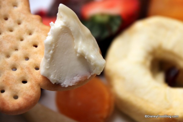 pic of first cheese on cracker fw cheese tasting