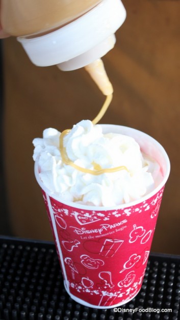 Epcot Prost Holiday Kiosk spiced tea 3