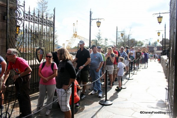 line to get in Be Our Guest Lunch