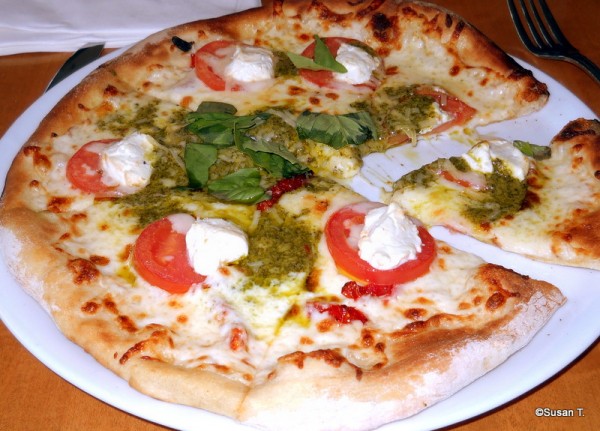 Four Cheese Pesto Pizza Wolfgang Puck Express