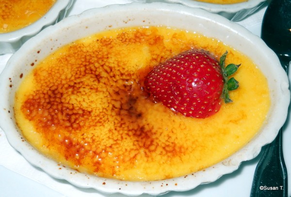 creme brulee Wolfgang Puck Express