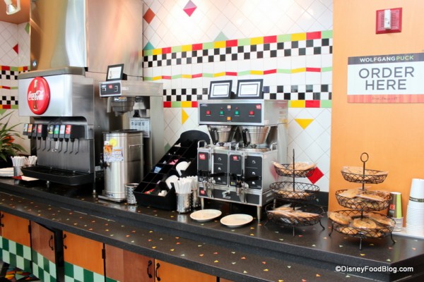 Wolfgang Puck Express Westside drinks area