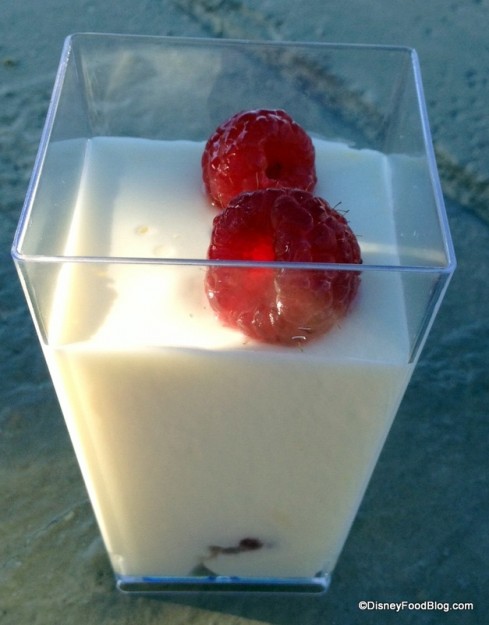 Panna Cotta al Limoncello (Limoncello flavored Panna Cotta, wild berries)