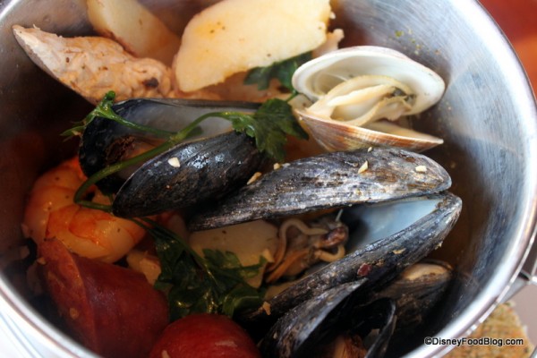 clam bake close up Captain Jacks