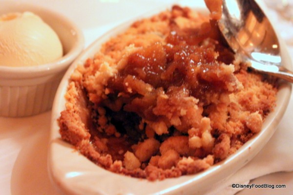 Apple Crisp Close Up Shulas