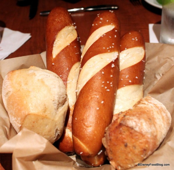 bread service Le Cellier