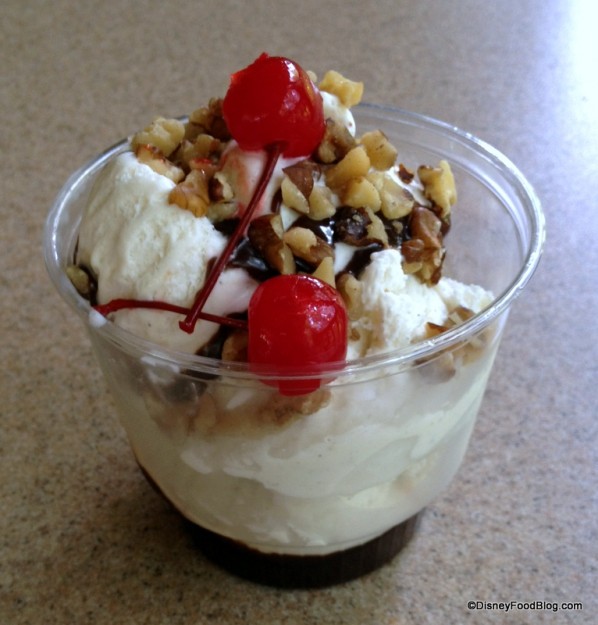 Hot Fudge Sundae 2 Dino Bite Snacks