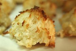 250px-Macaroons_in_detail