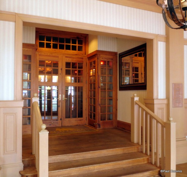 Yachtsman Steakhouse Entrance