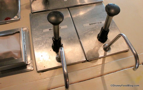 Condiment Dispensers Taste Pilots Grill