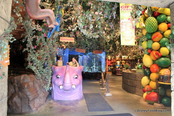 Elephant Check in Podium Rainforest Cafe