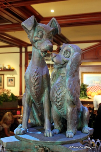 Lady and the Tramp Fountain Statue