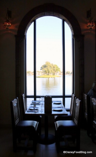 Spice Road Table Setting Indoors