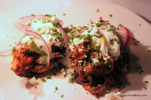 Tostadas de Tinga