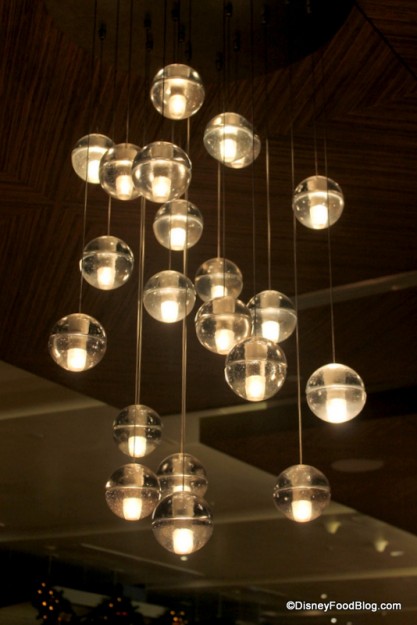 Love these modern lights