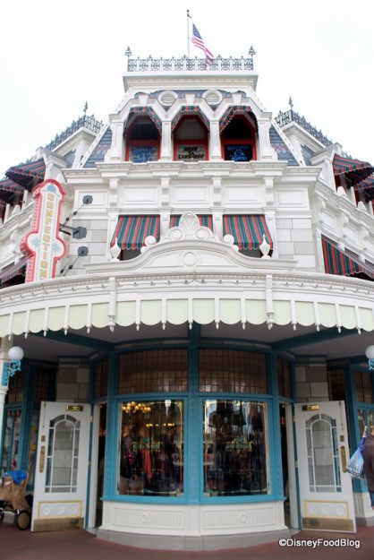 Main Street Confectionery entrance