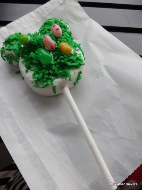 Mickey Easter Grass Cake Pop
