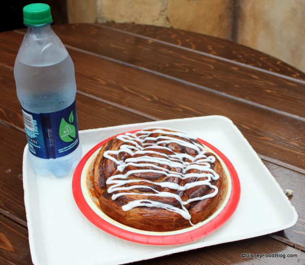 Warm Colossal Cinnamon Roll 