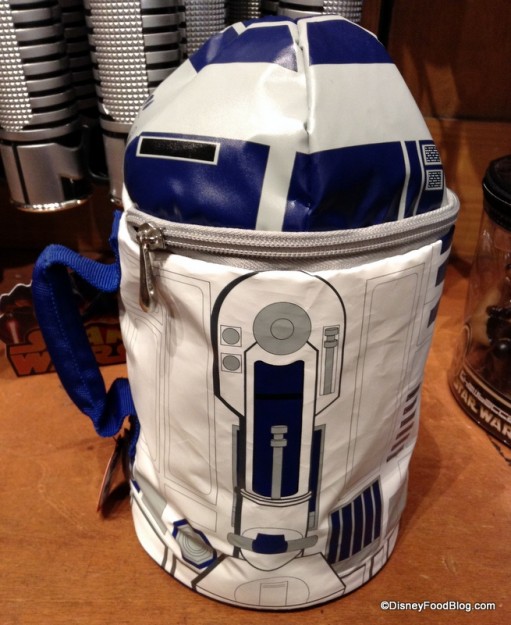 R2-D2 lunch bag side view