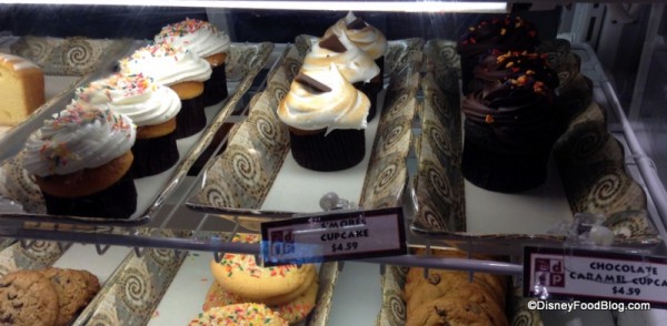 Cupcakes at Roaring Fork