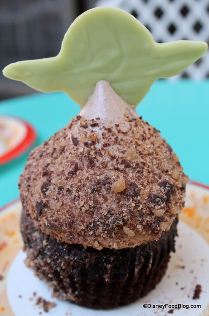 Candy Crunch on yoda cupcake