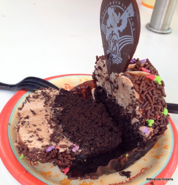 Cross-section of Anniversary Cupcake