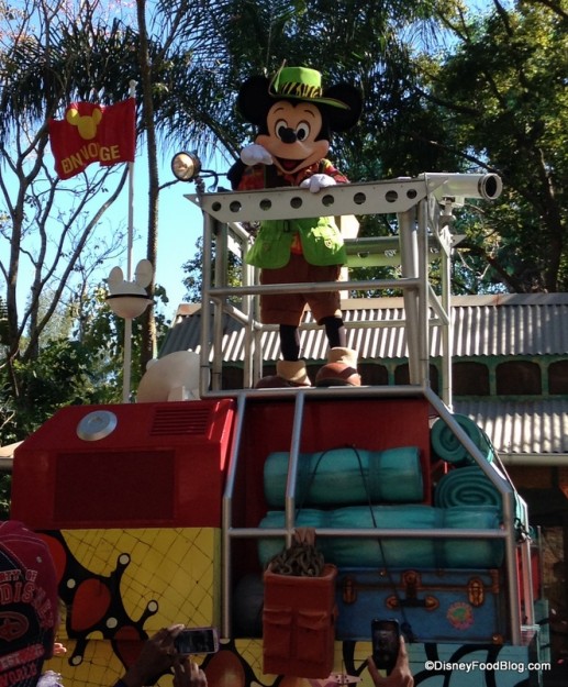 Mickey's Jammin' Jungle Parade