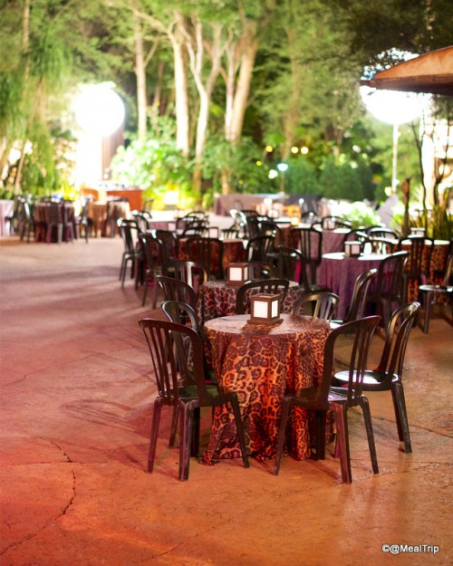 Seating After the Show 037