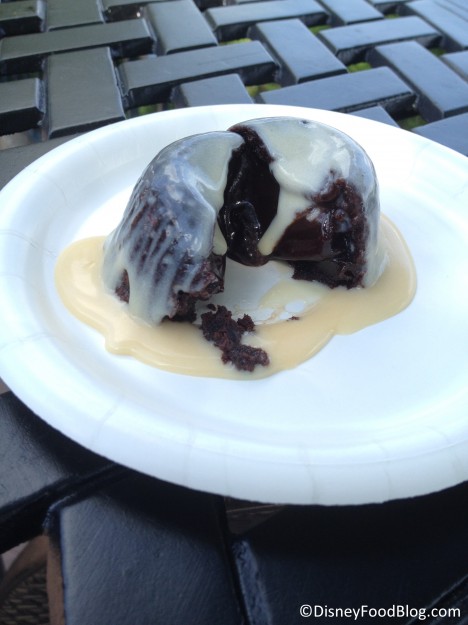 Warm chocolate pudding with Kerrygold Irish Cream Liqueur Custard cross section