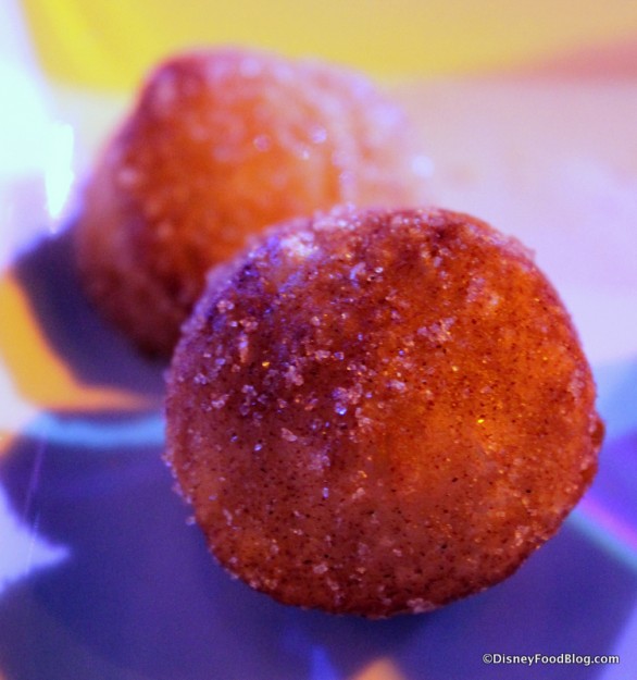 Refreshment Port Croissant Doughnut (3)-001