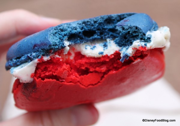 Texture of the macaron