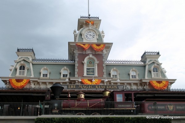 Magic Kingdom autumn decorations