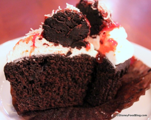 Spaghetti and Meatball Cupcake -- Cross Section