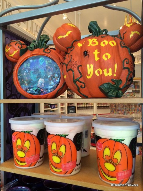 Mickey Halloween Decor & Boxed Cotton Candy