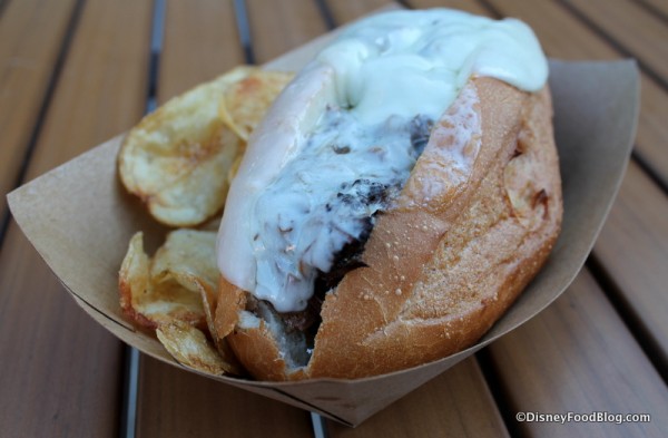 Slow-cooked Pot Roast Sandwich