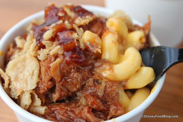 Barbecued Pulled Pork Macaroni and Cheese