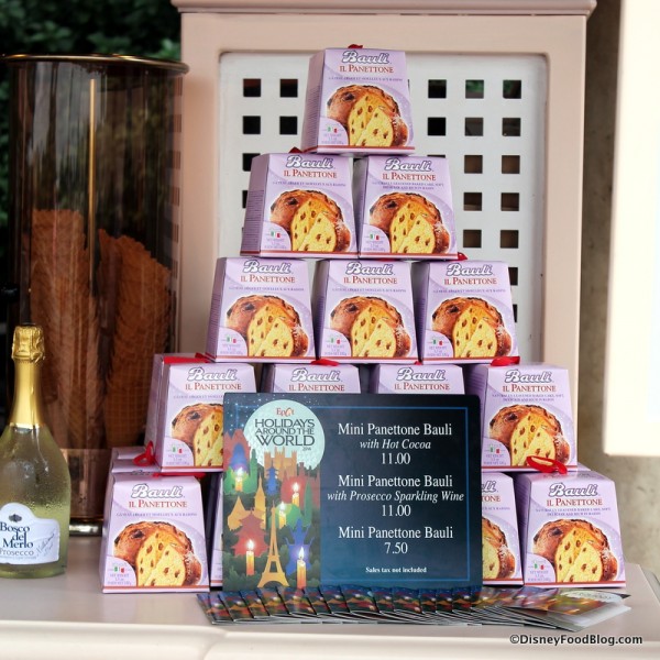 Panettone Sweet Bread display