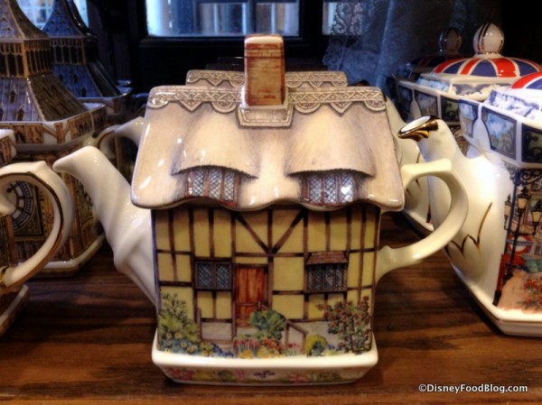 Anne Hathaway's Cottage Teapot