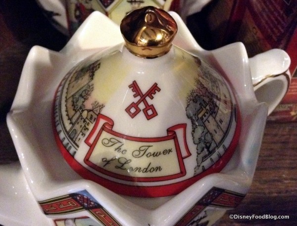 Tower of London teapot lid