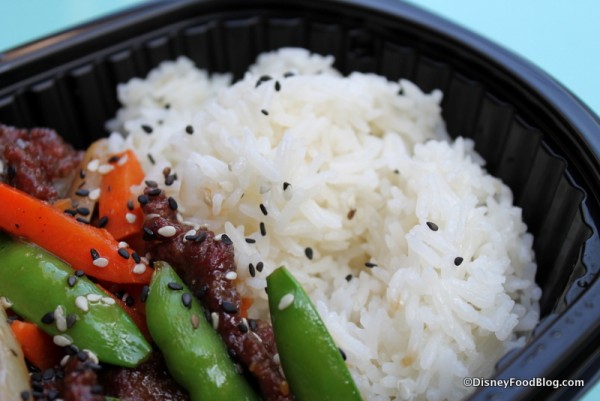 Black and white sesame seeds