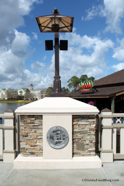 Light post on The Marketplace Causeway