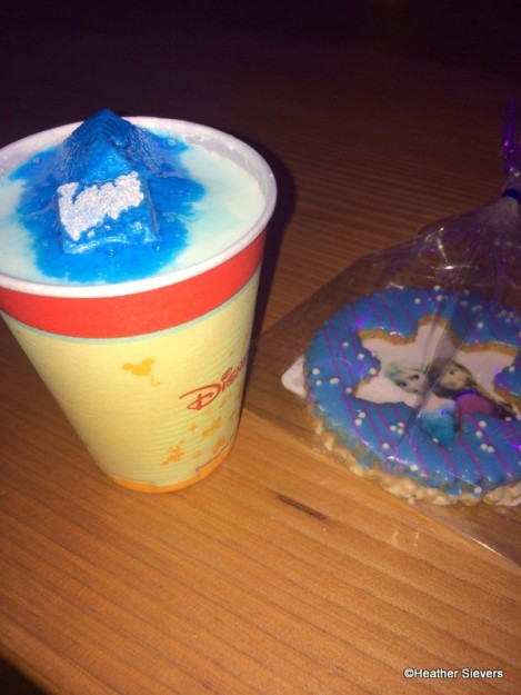 White Hot Chocolate Transforming to Blue Hot Chocolate